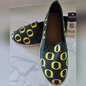 NCAA Women's Oregon‎ Ducks Espadrille Canvas Slip On Shoes Large New With Tag